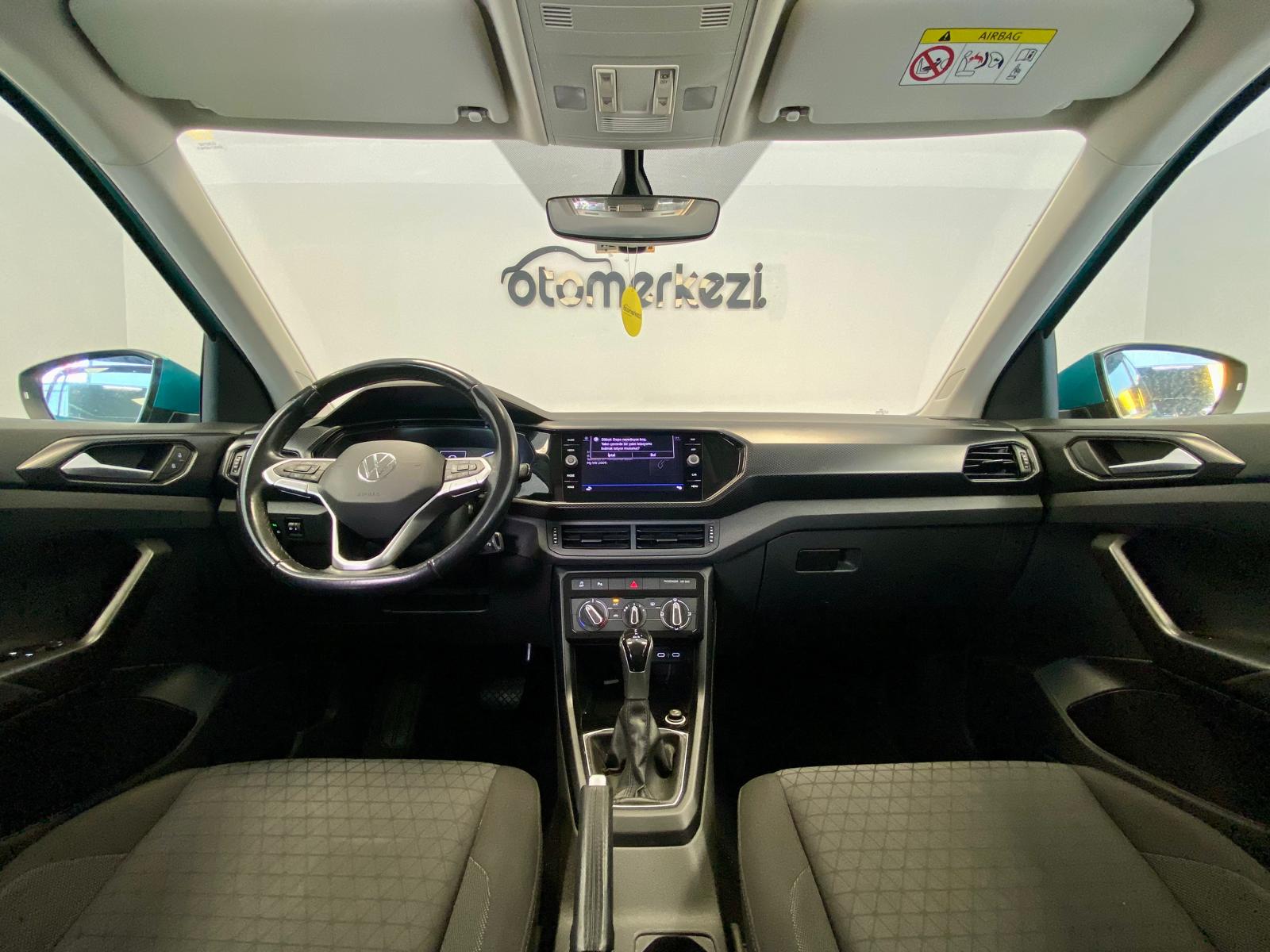 VOLKSWAGEN T-CROSS 12